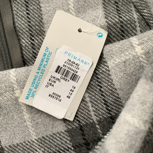 Primark Skirt (NWT) - Picture 4 of 7